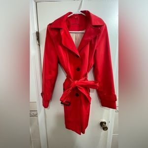 Very lightly worn Calvin Klein tench coat raincoat !
